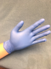  Medical gloves